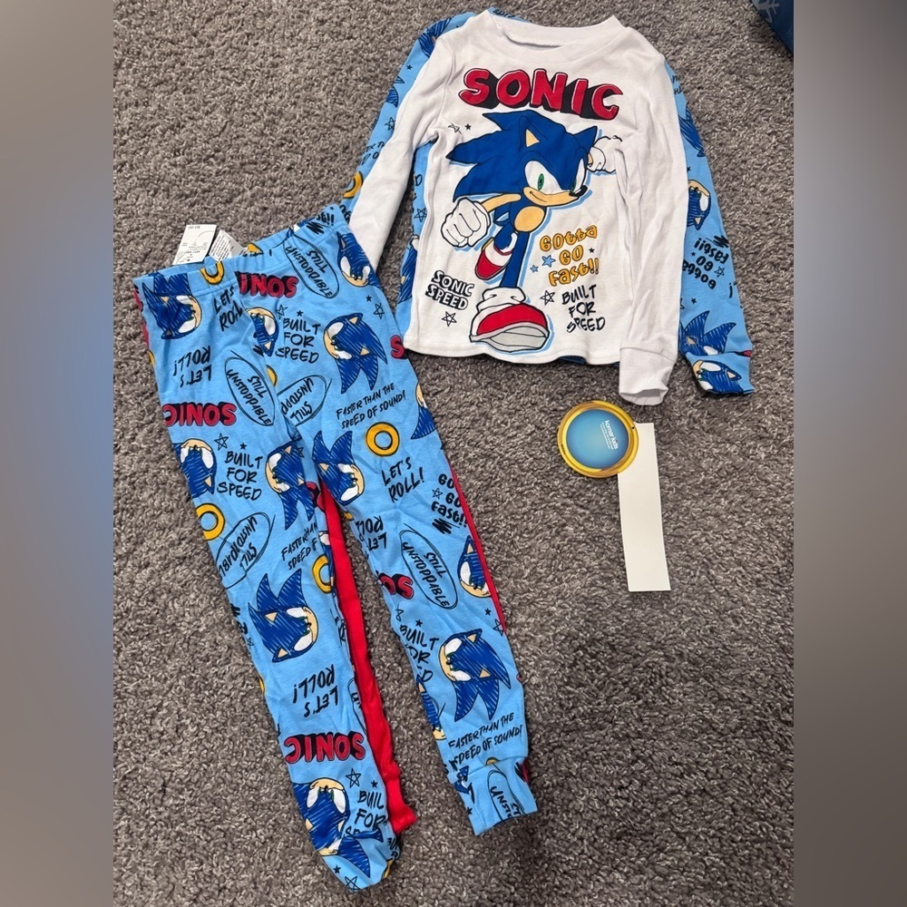 NWT Sonic the Hedgehog Pajama Set Size 4T